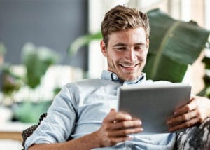 Disponible en ligne - Création de Magazine pour les Concessions Automobiles